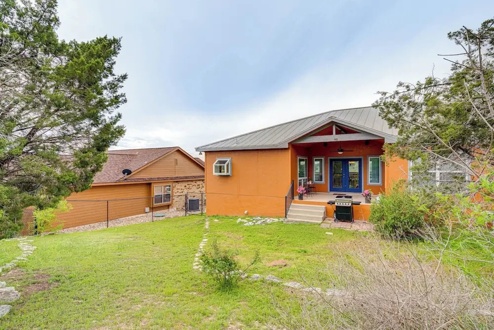 Lago Vista Vacation Rental - Walk to Lake Travis!