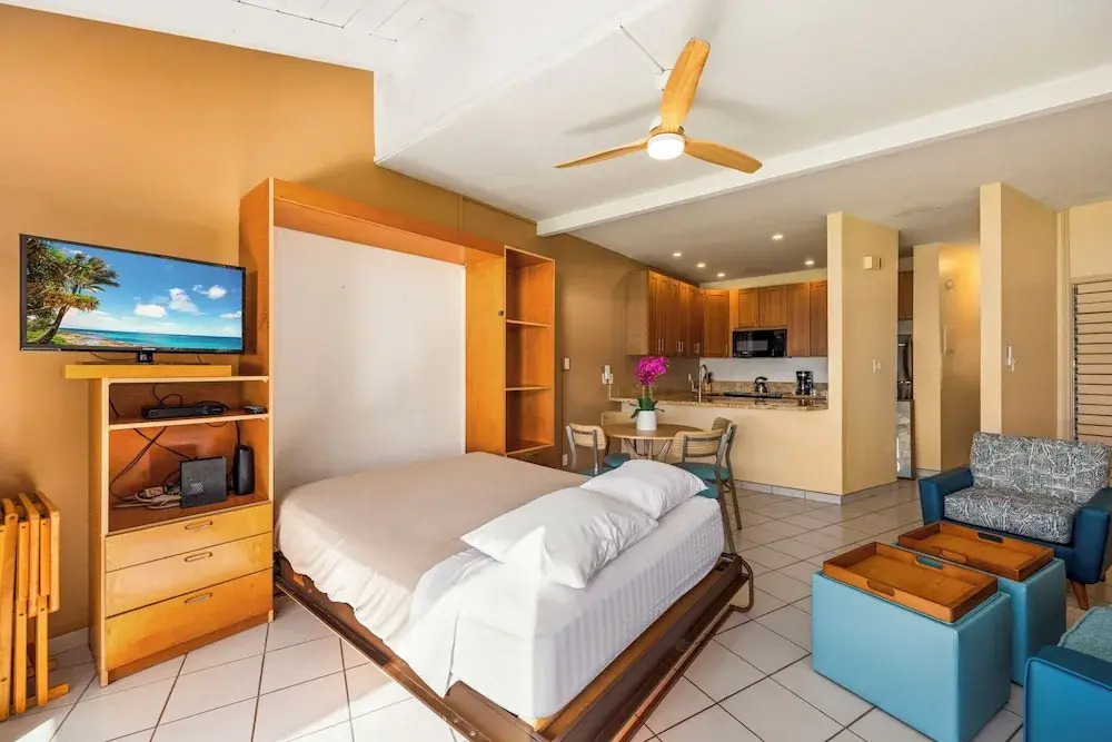 Kuleana Club - 108