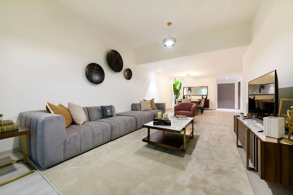 Maison Privee - Millennium Executive Tower