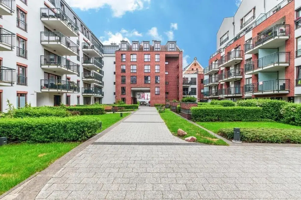 Riverside Szafarnia Street by Downtown Apartments