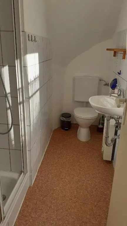 1-Zimmer-Apartment-1-im-1-Obergeschoss