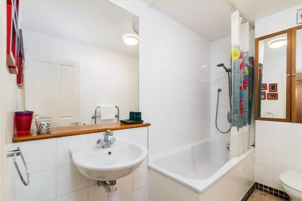 Good Size 2 Bedroom in a Perfect Location