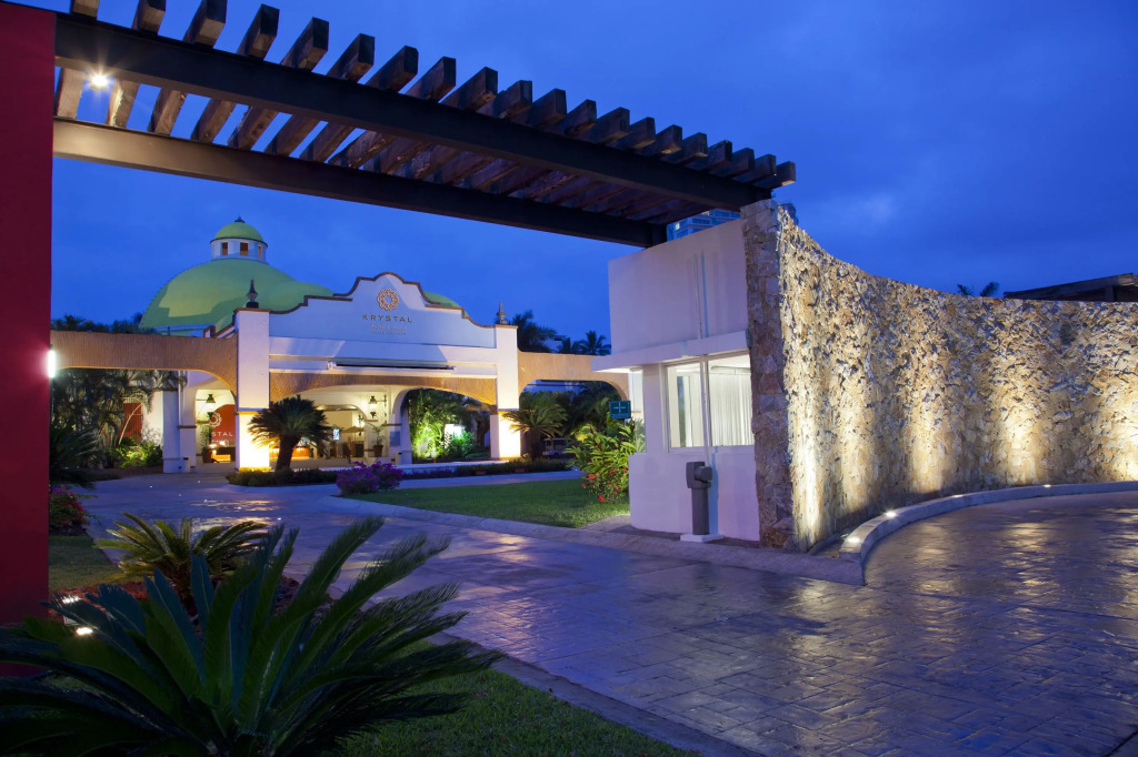 Отель Krystal Puerto Vallarta
