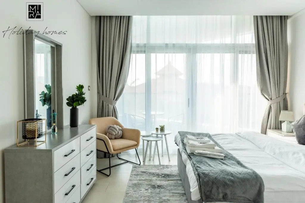 Mira Holiday Homes - 1 Bedroom in Palm Jumeirah with Beach Access