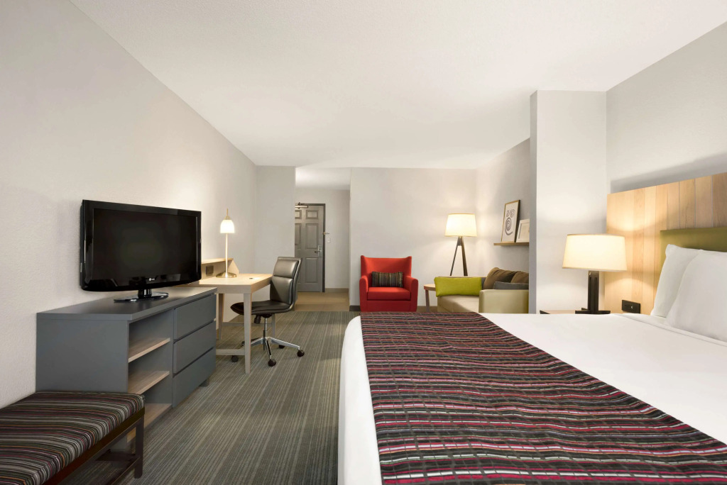 Country Inn & Suites by Radisson, Minneapolis West, MN