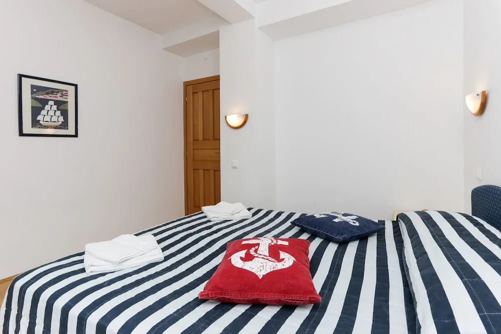 K-apartments