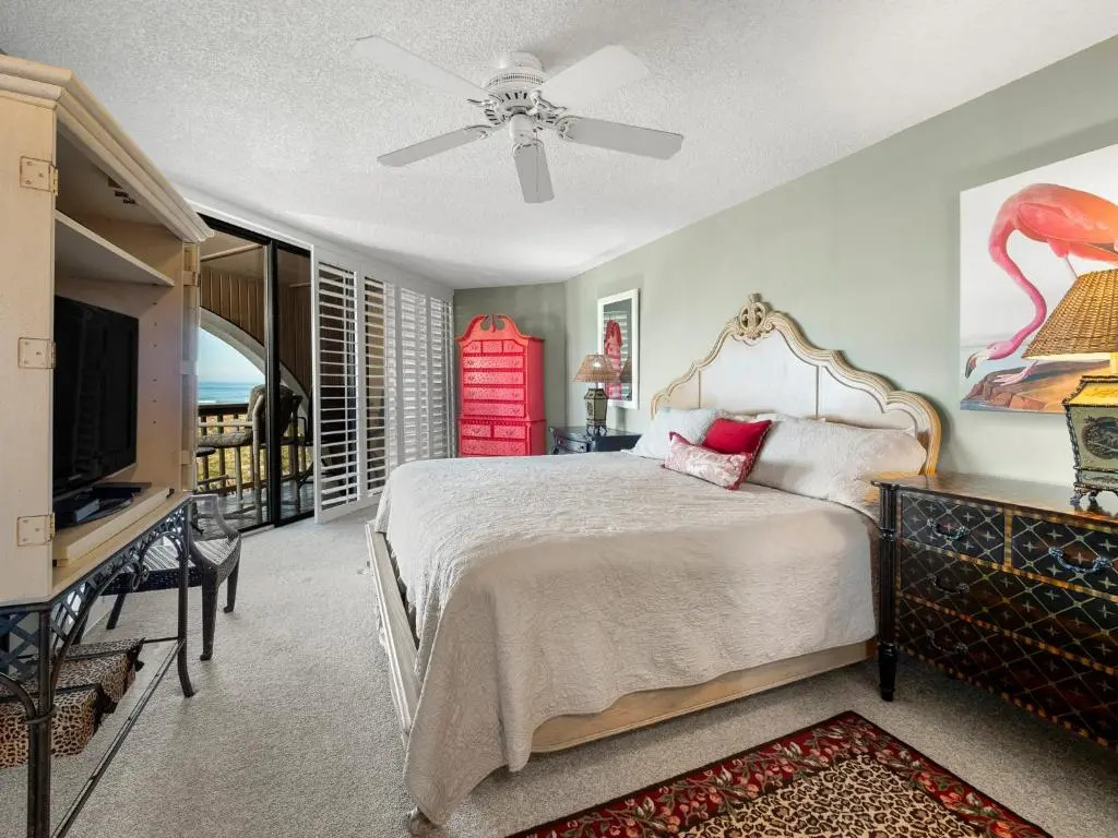 Hibiscus 301-A, 2 Bedrooms, Ocean Front, 3 Pools, Sleeps 6, Pet Friendly