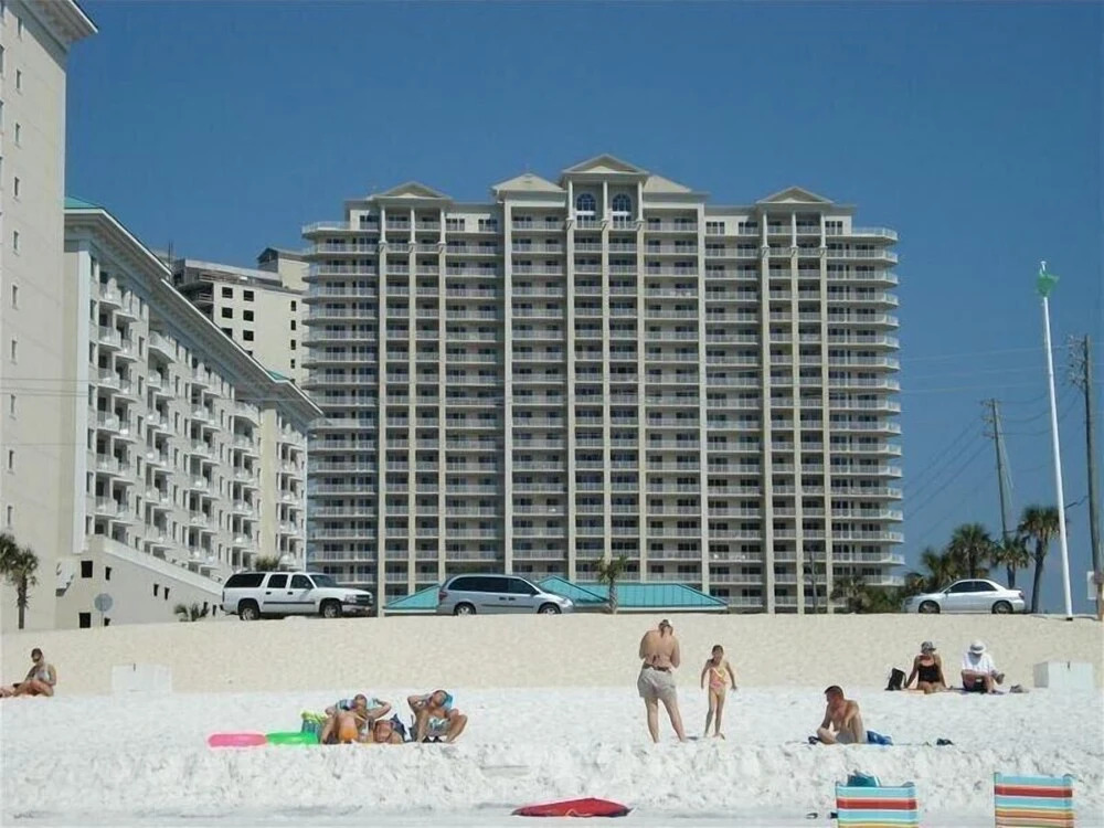 Ariel Dunes I 3 Bedroom Apartment by BnD