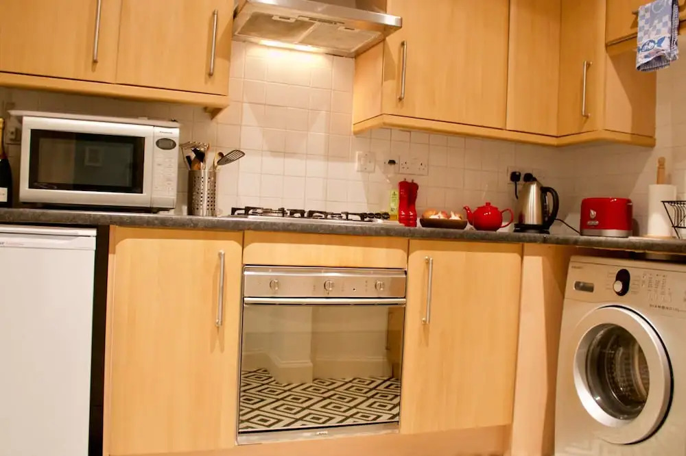 2 Bedroom Seaside Flat