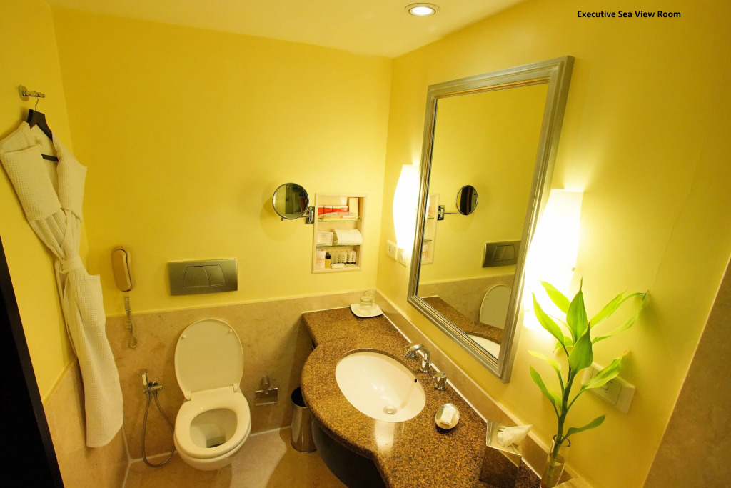 Vivanta Ernakulam, Marine Drive