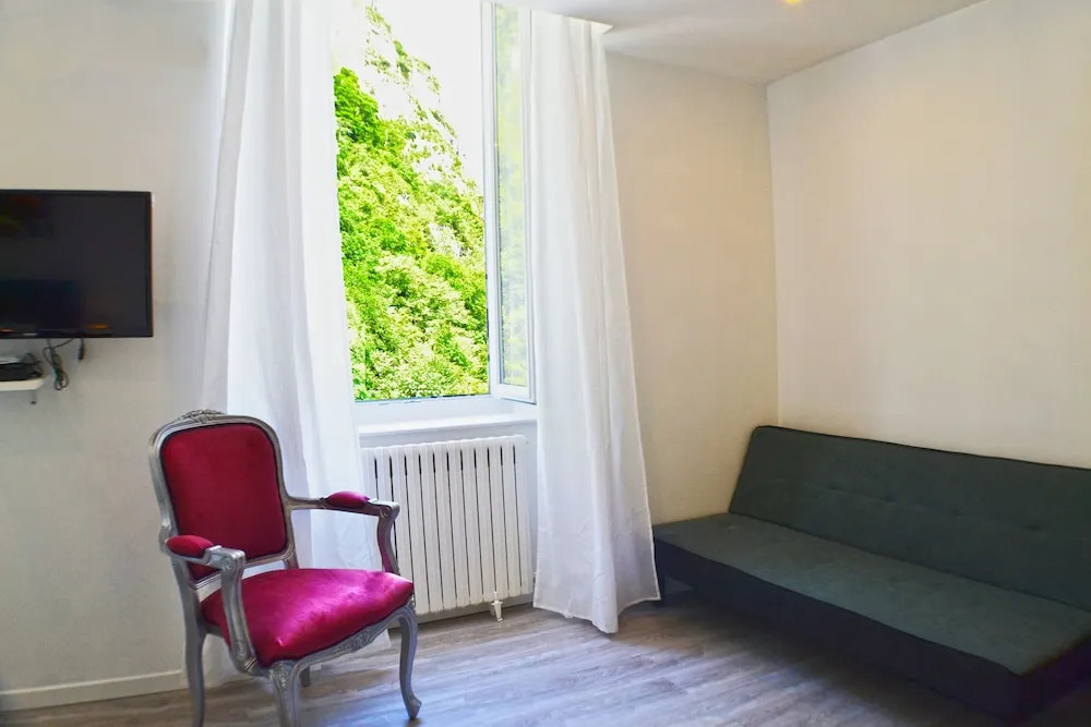 Maison La Douane - Comprends nettoyage professionnel et le linge