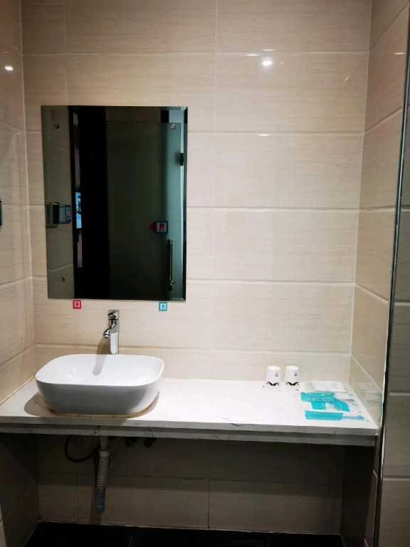 Pai Hotel Dengfeng Songshan Shaolin Temple Chonggao Road