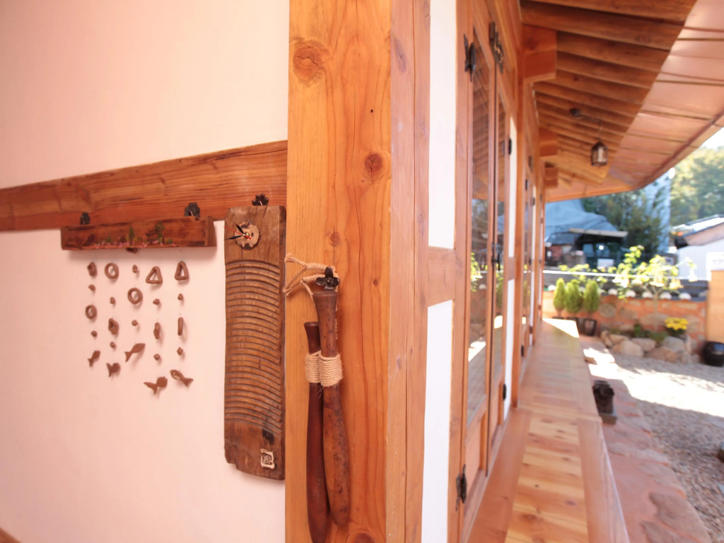 Bukyungdang Hanok Guesthouse