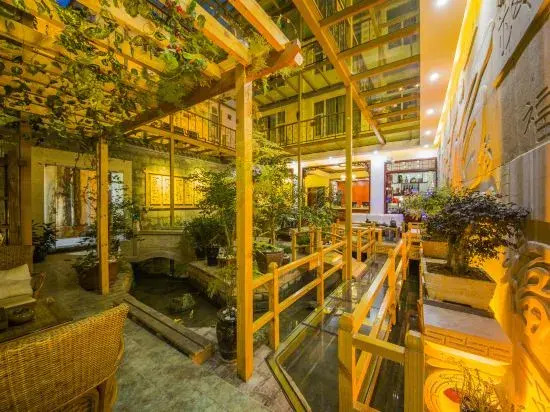 Jingzuan Business Hotel