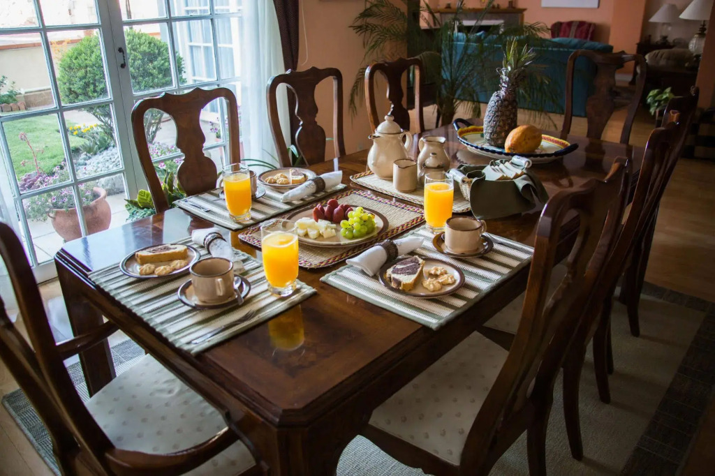 Hotel La Colina Bed and Breakfast