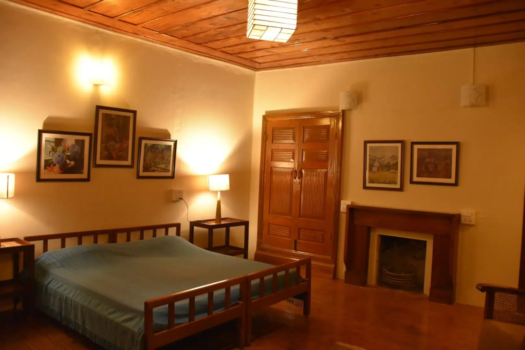 Deodar Manor