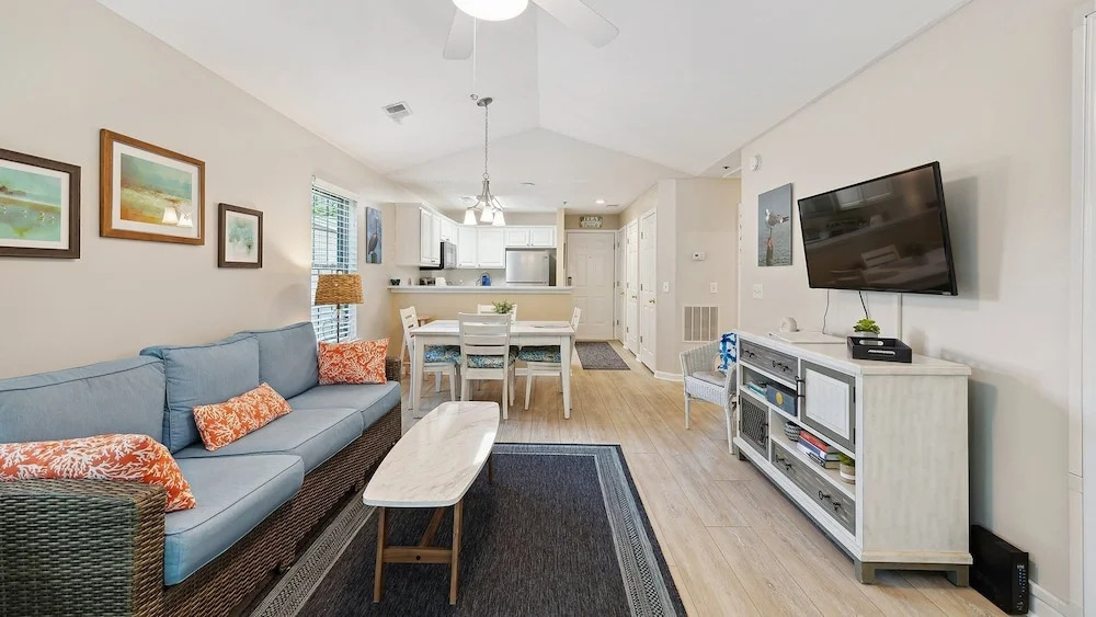 Come Tee & Sea This Fantastic Condo On True Blue Golf Course 2 Bedroom Condo by Peace Vacations