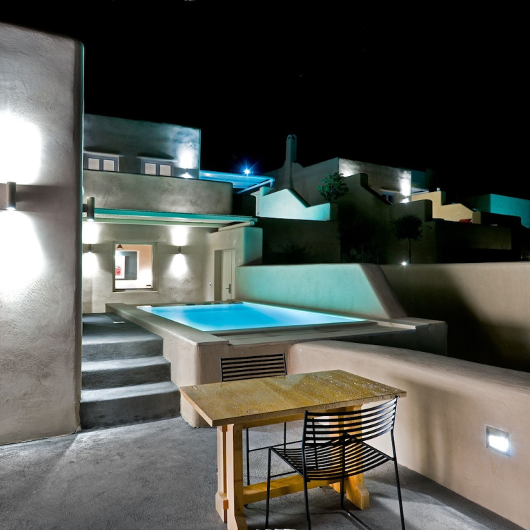 Voreina Gallery Suites