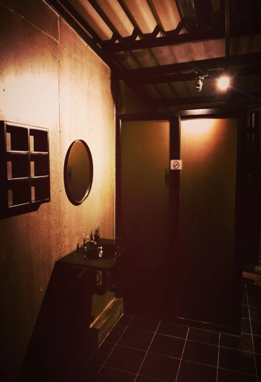 84 Gallery