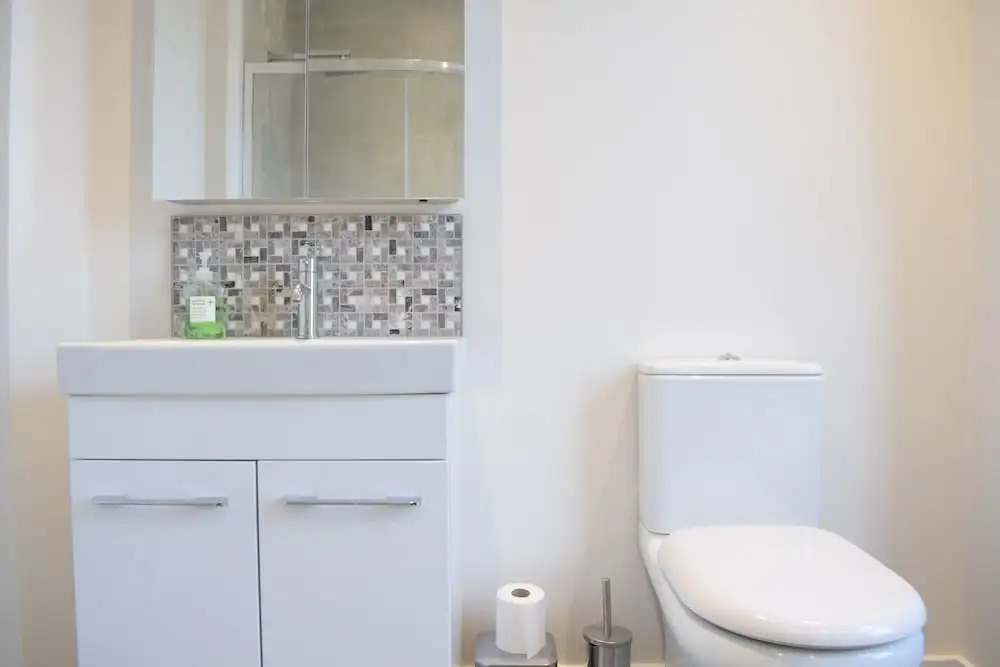 3 Bedroom Garden House in Earlsfield