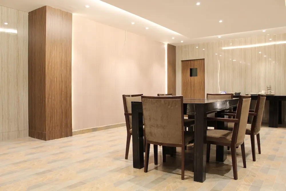 Ivy Suites