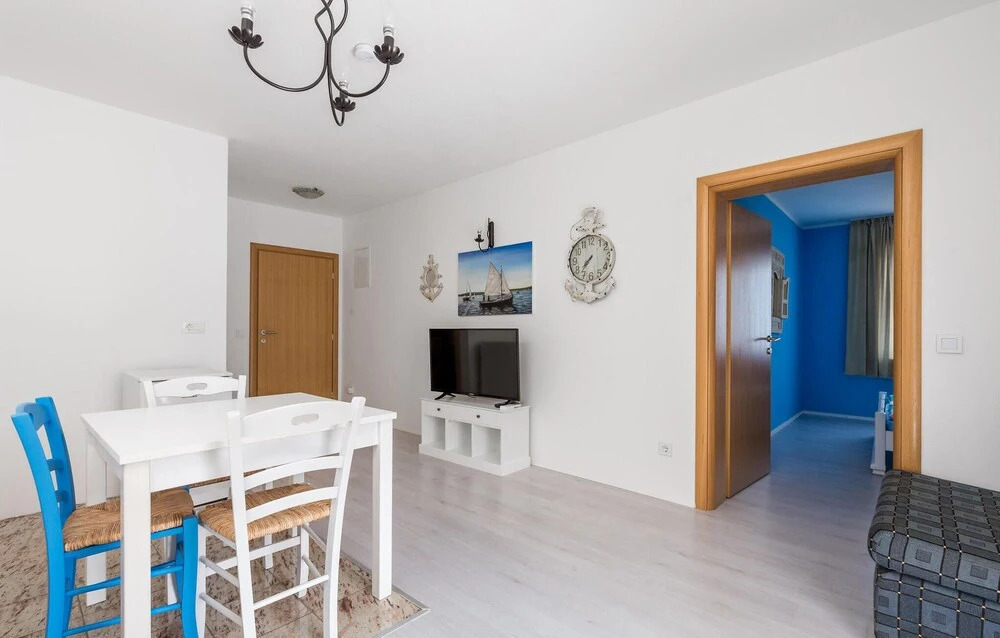 Awesome Apartment in Moscenicka Draga With Wifi and 1 Bedrooms