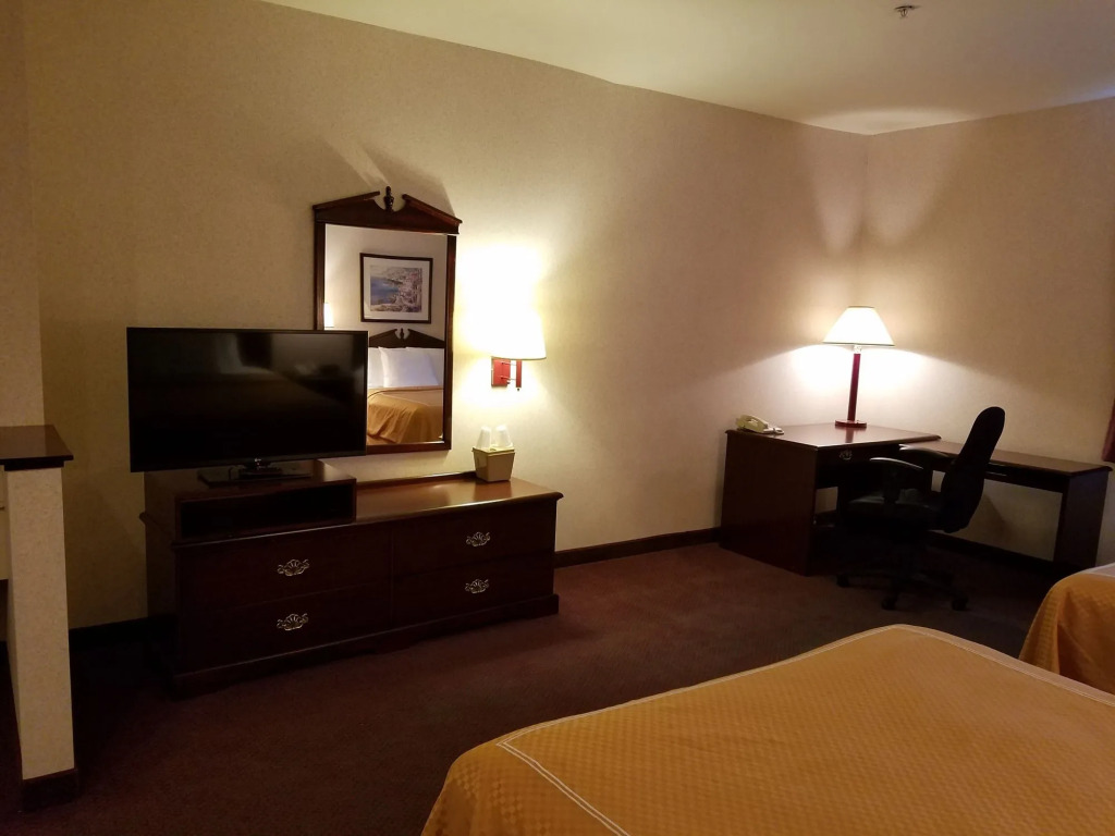 Portland Suites Airport East