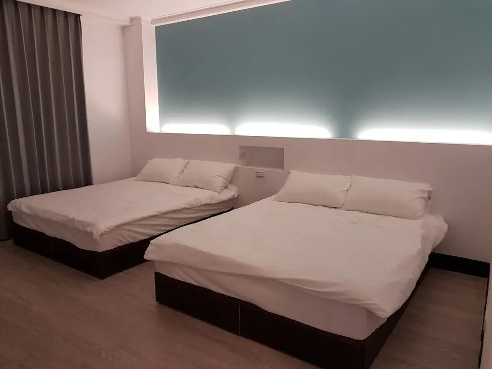 Utopia Hostel