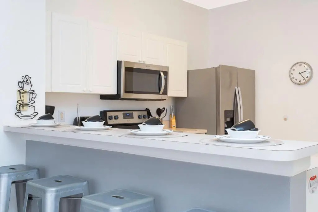 Beautiful Windsor Palms townhome newly furnished 2383