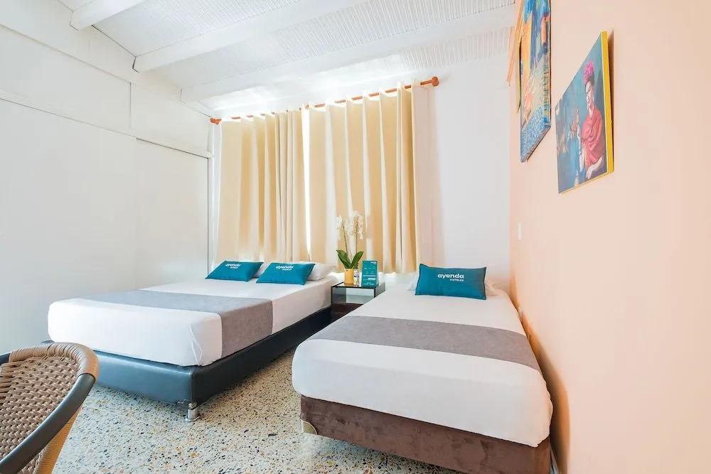Casa de Pinos Hotel