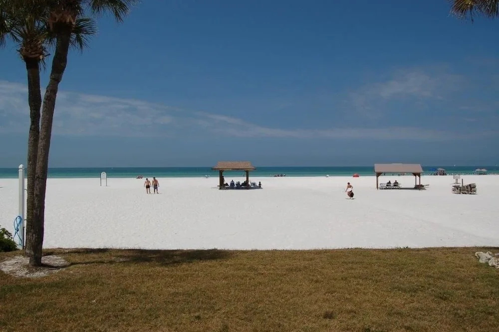 Aloha Kai - Unit 52N - 2 Br Townhouse