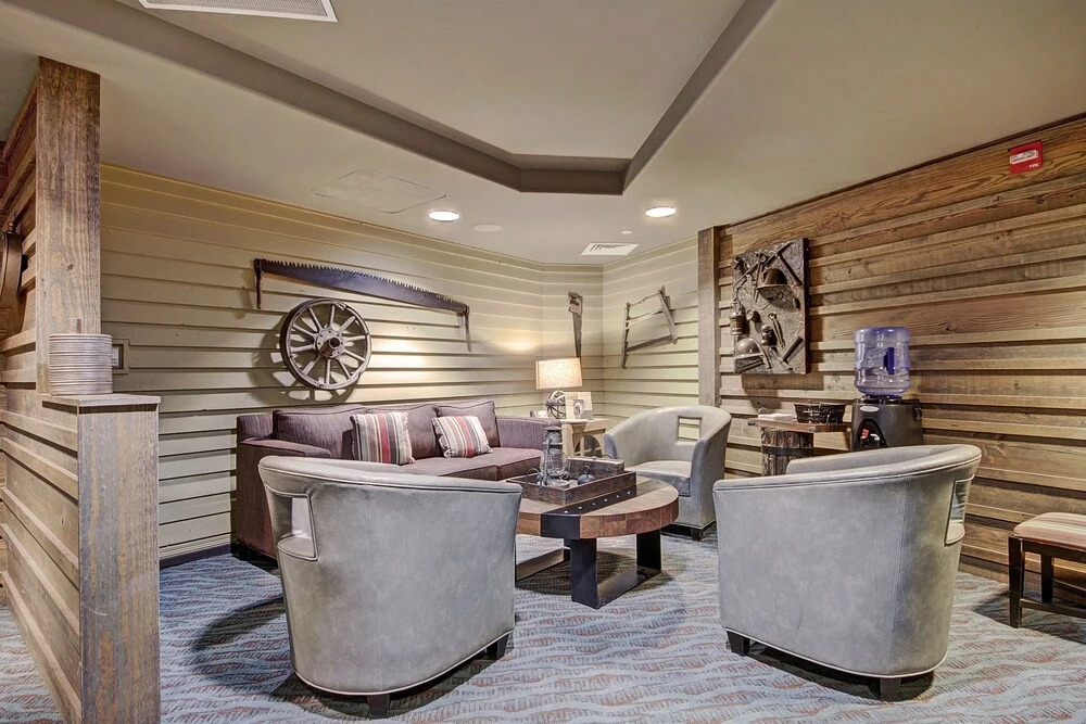 Luxury 2 Bedroom  At Base Of Peak 8! Condo by RedAwning