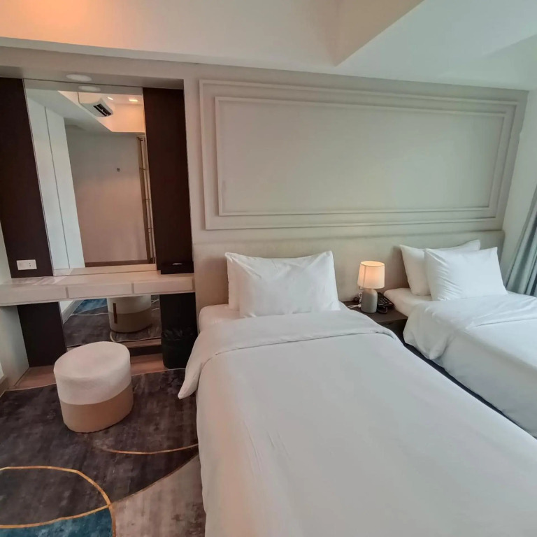 VIVA LA VIDA HOTEL