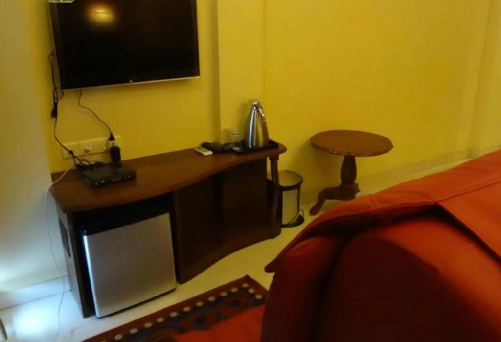 FabHotel Shubhangan - Nr Bandra