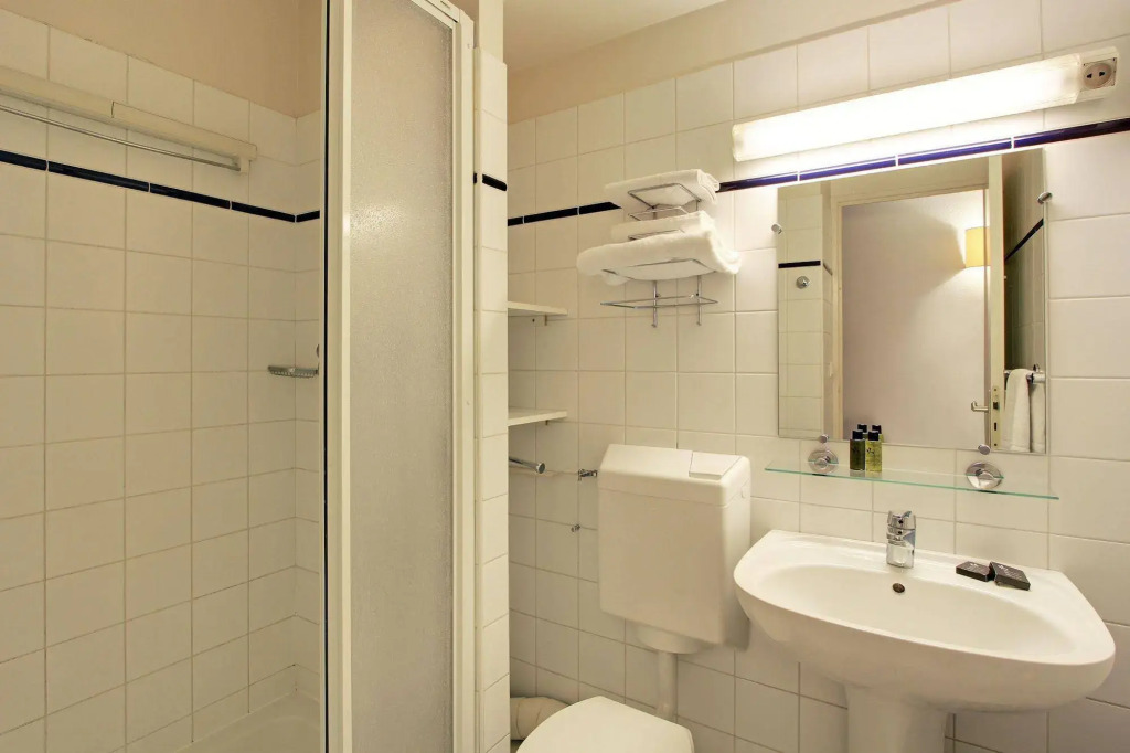 Les Lilas Serviced Apartments