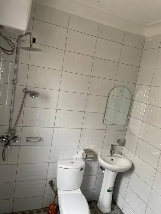 JD1 Lakeview 1 Bed Apt Makindye. Wifi/ Netflix