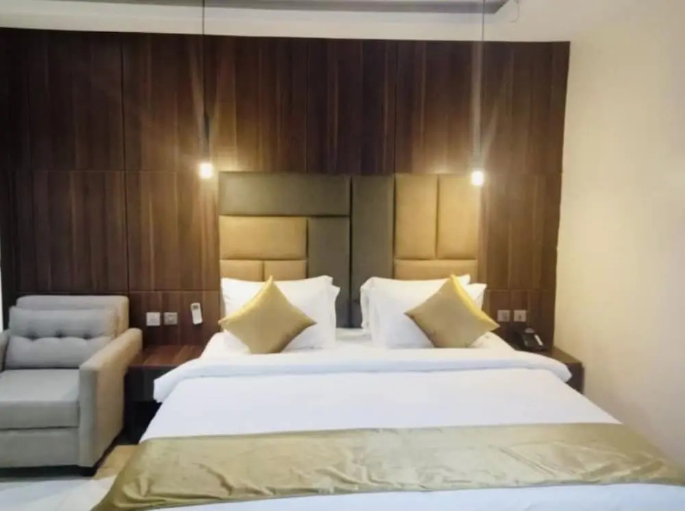 Boston Hill Resort & Hotel Ltd