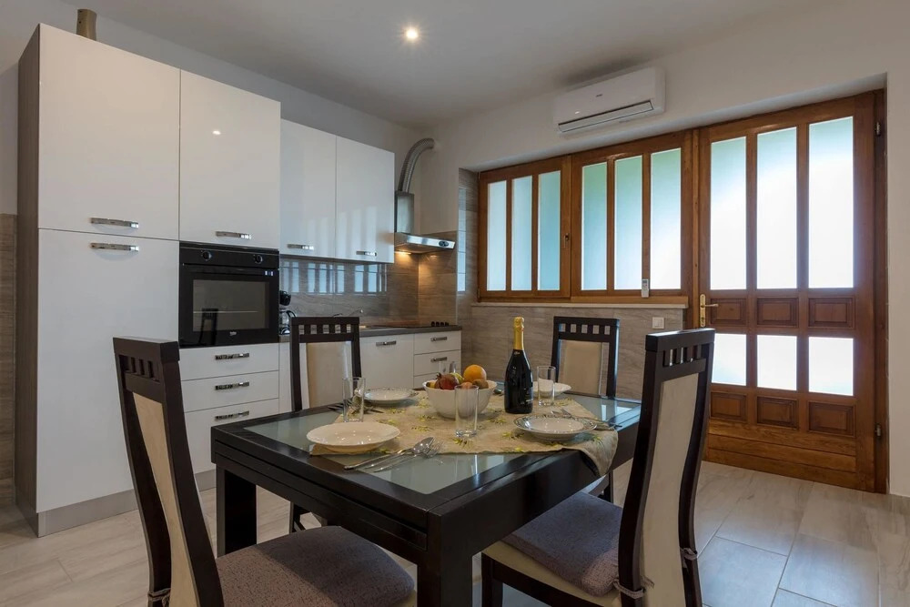 Studio in Podstrana, With Enclosed Garden and Wifi - 50 m From the Bea