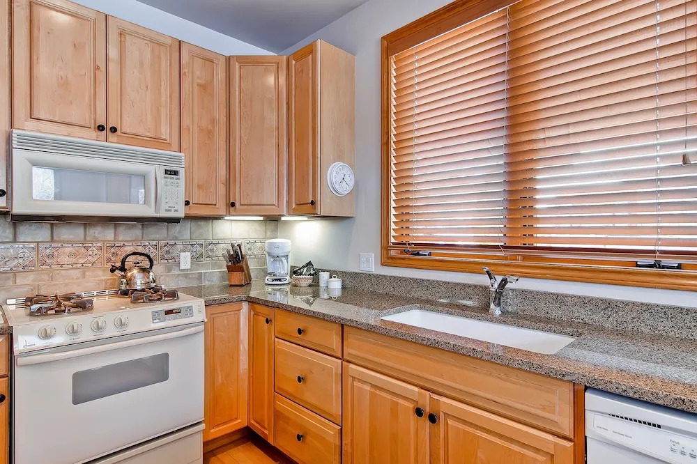 Evergreen Townhomes by Steamboat Resorts