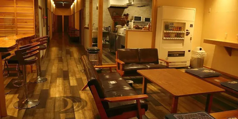 HOSTEL Co-EDO