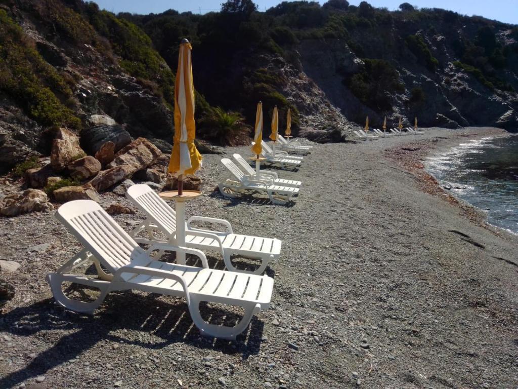 Eco Village Baia Delle Ginestre