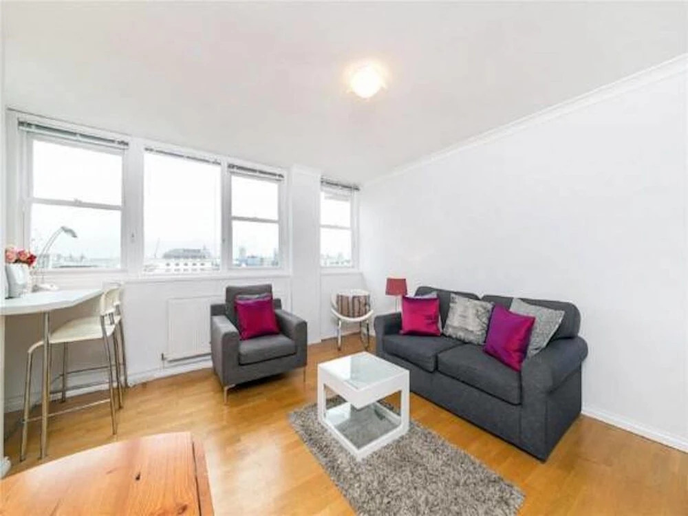 Piccadilly Holiday Apartment