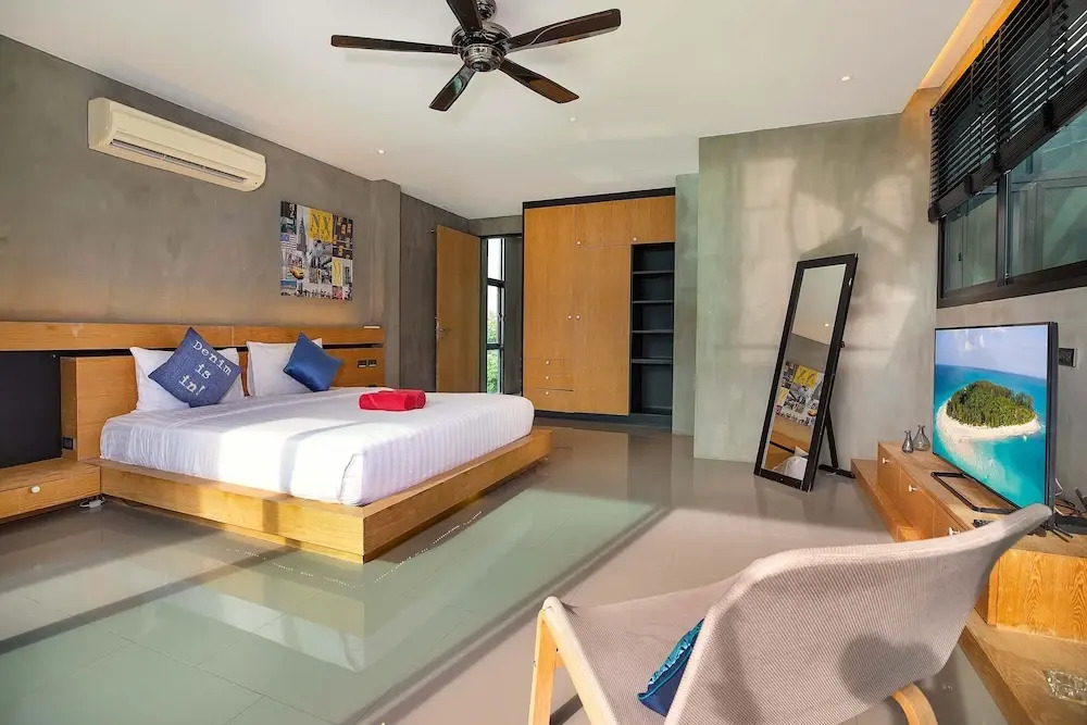 Avant-Garde 4BR Pool Villa Otero Kamala