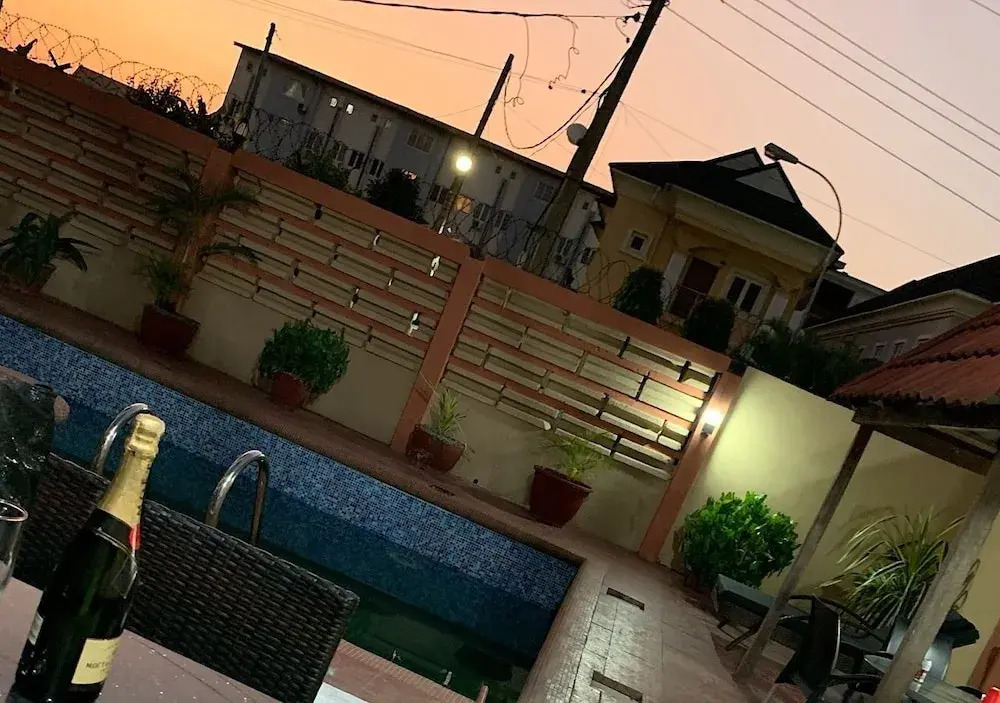 Tanye apartment