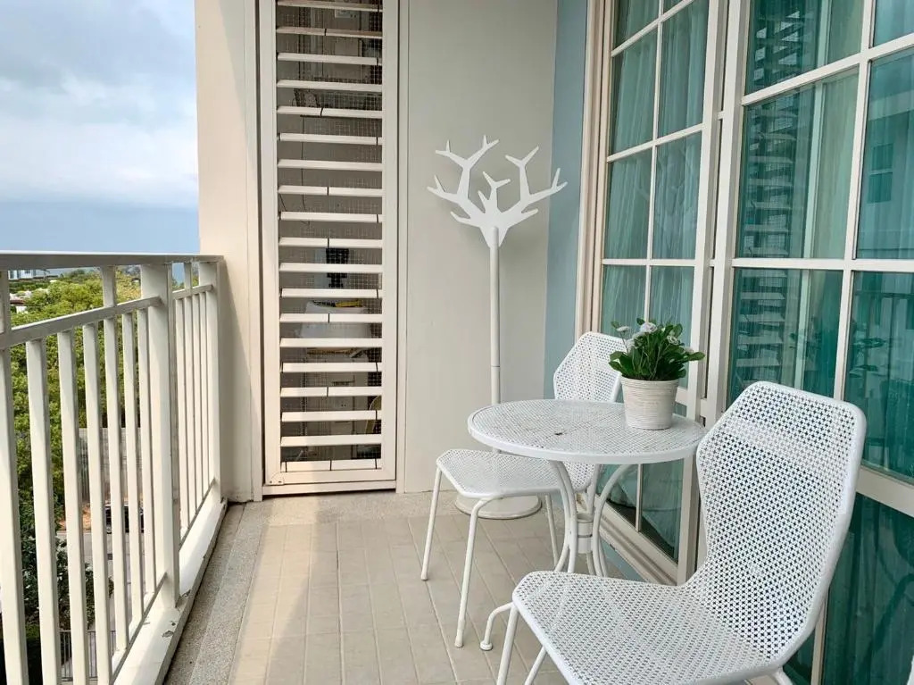 Summer Huahin Condo612,Near beach&Cicada,Beautiful swimming pool