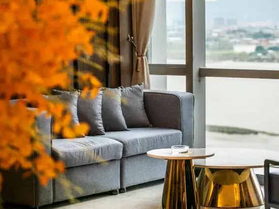 Western Fortune Hotel (Fuzhou Mawei Famous City Center)