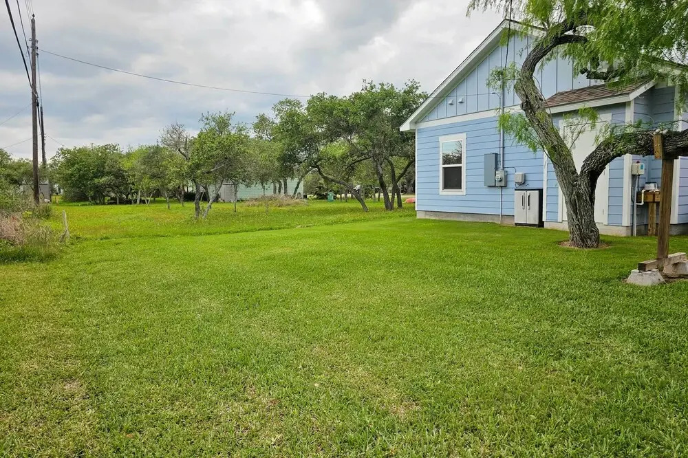 Home at Holiday Beach - Castaway at Misty Oak!