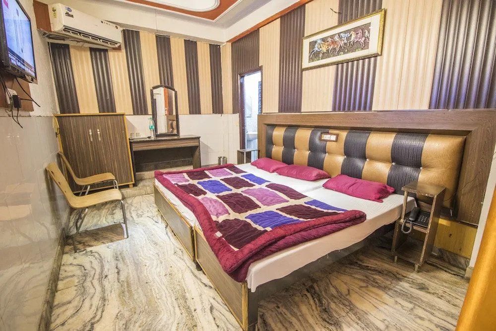 Hotel Milan Palace