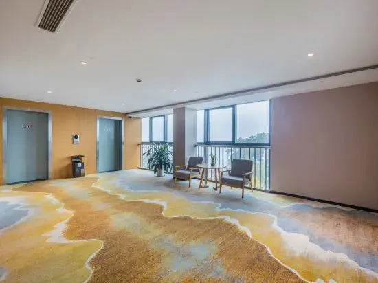 Kaiyuan Life Hotel at Central Lake of Qiandao Lake