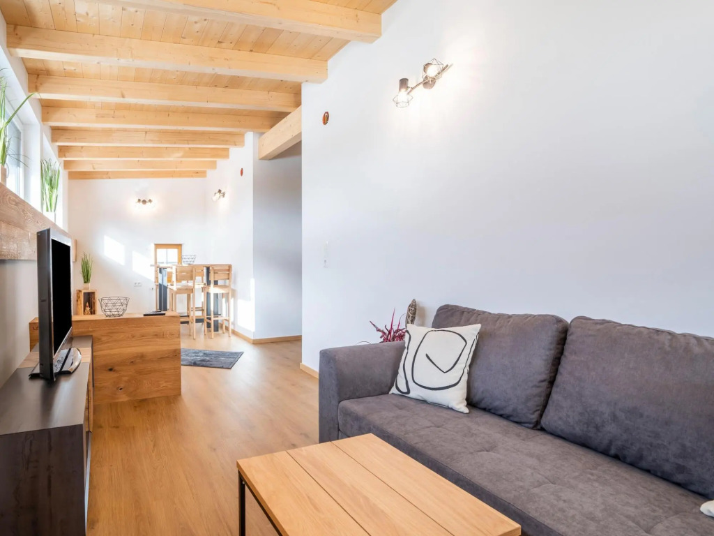 Apartment in Bramberg am Wildkogel near Badesee Hollersbach